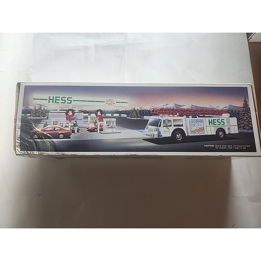 NIB 1989 Hess Toy Fire Truck Original Box Dual Sound Siren Real Head/Tail Lights